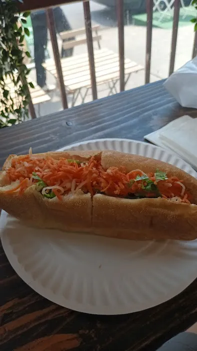 Banhmigos & Coffee Picture 7