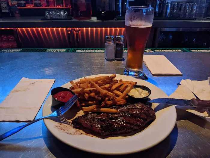 43 Bar & Grill Picture 9