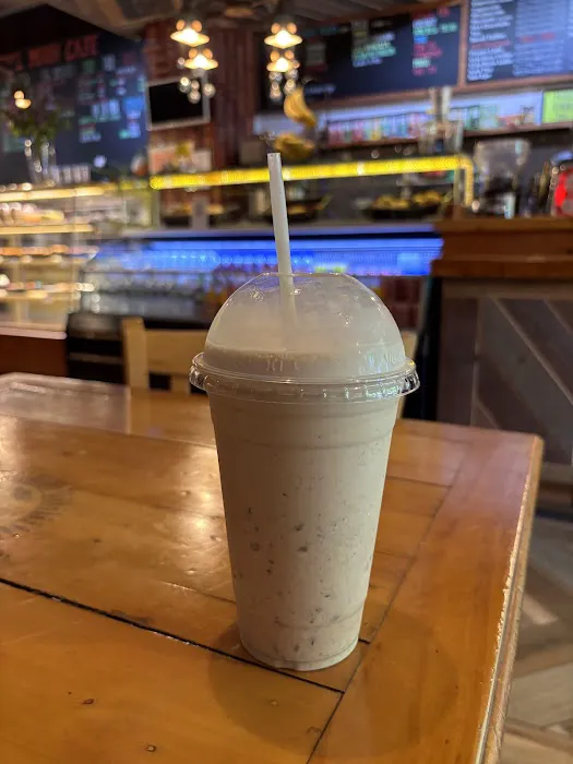 Full Moon Cafe Picture 9
