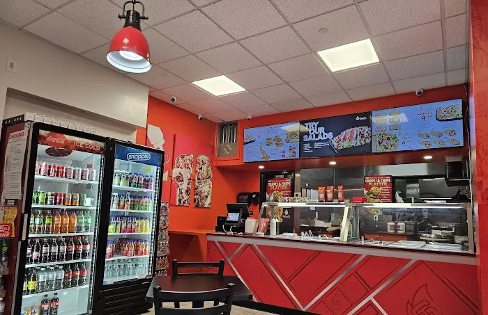 Shahs Halal Sunnyside STORE Picture 4