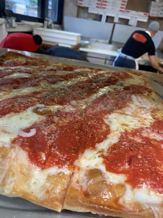 Lenny's Pizza Picture 5