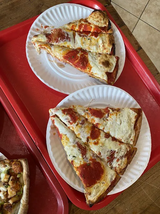 Lenny's Pizza Picture 1