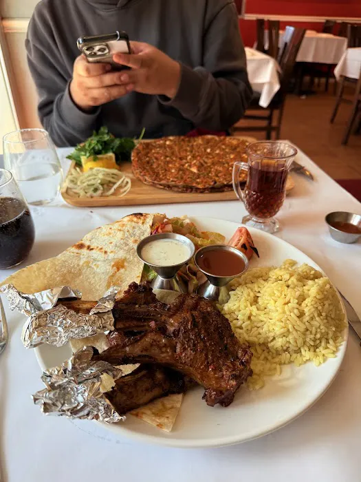 Zirve Turkish Grill Picture 3