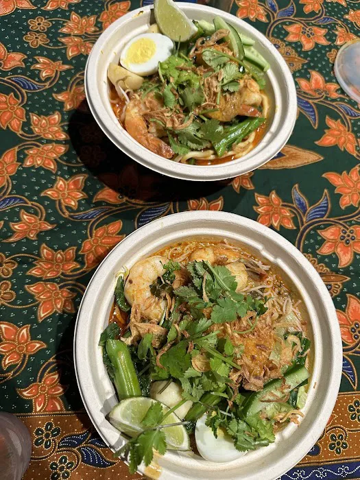 Laksa Shop Picture 5