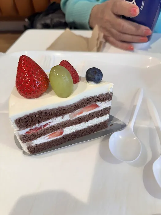 Paris Baguette Picture 1