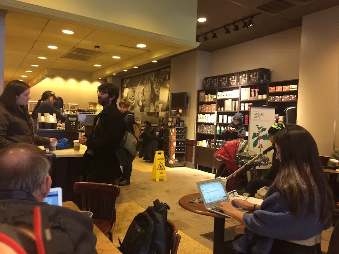 Starbucks Picture 3