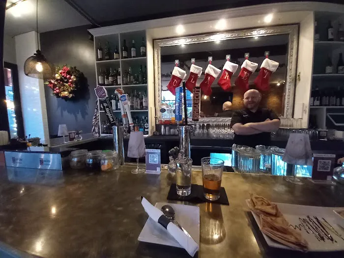 Claret Wine Bar Picture 2