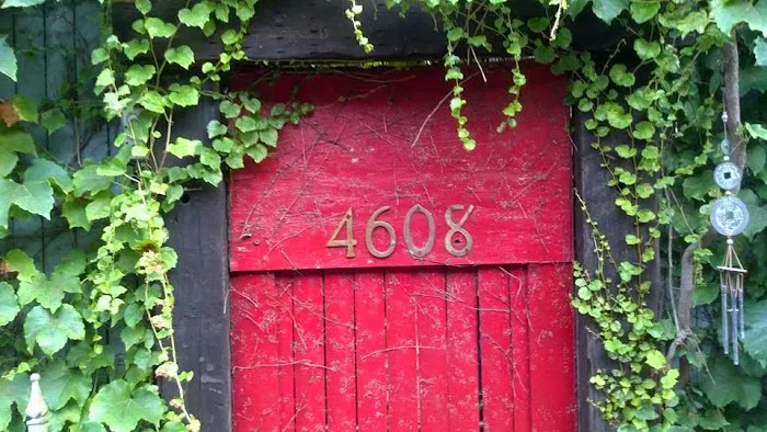 Flynn's Garden Inn Picture 4