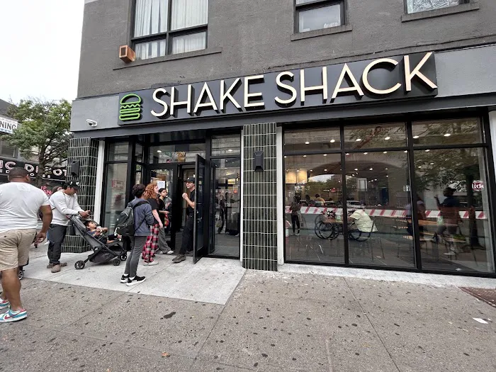 Shake Shack Sunnyside Picture 2
