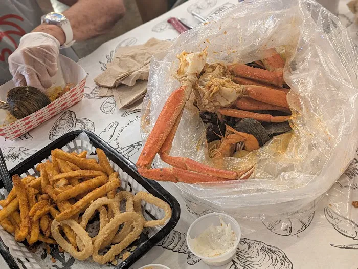 Cap't Loui Seafood boil Picture 1