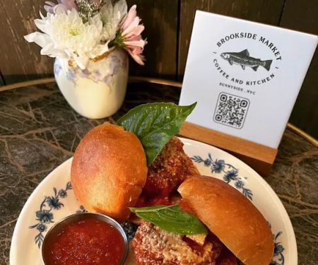 Brookside Market Cafe & Bistro