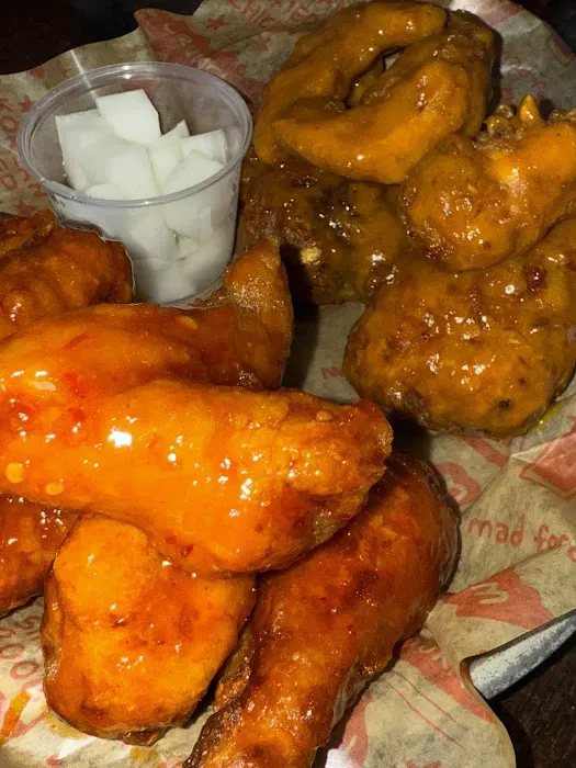 Mad for Chicken Sunnyside Picture 1