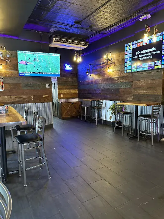 First Stop Bar & Grill Picture 6