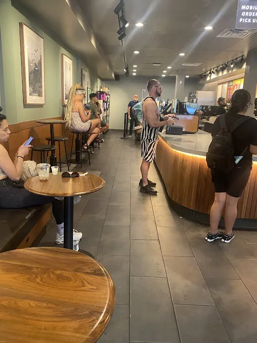 Starbucks Picture 9