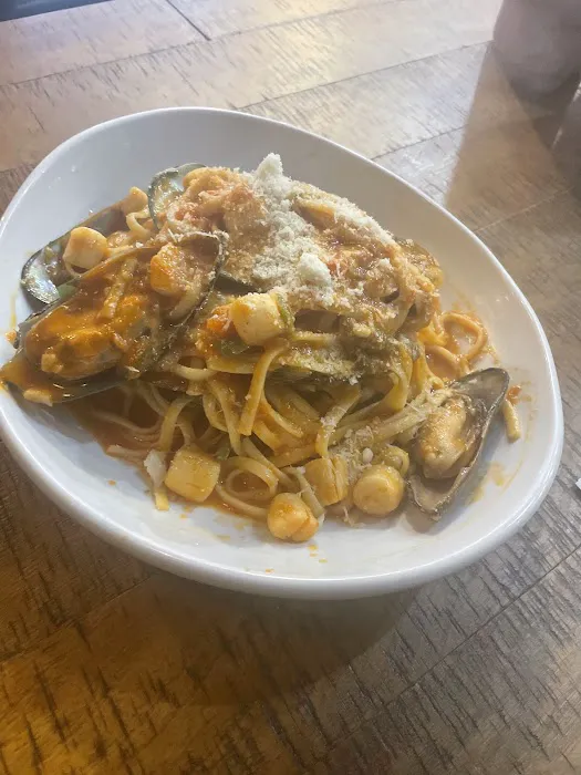 Raffaello’s Pizza & Pastas Picture 7