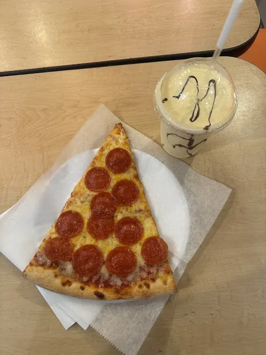 Raffaello’s Pizza & Pastas Picture 5