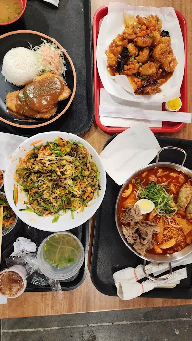 Market Eatery Food Hall Picture 6