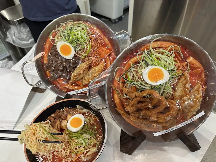 Market Eatery Food Hall Picture 3