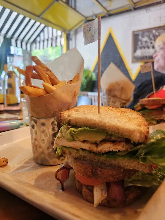 Bareburger - Astoria (31st Ave) Picture 9