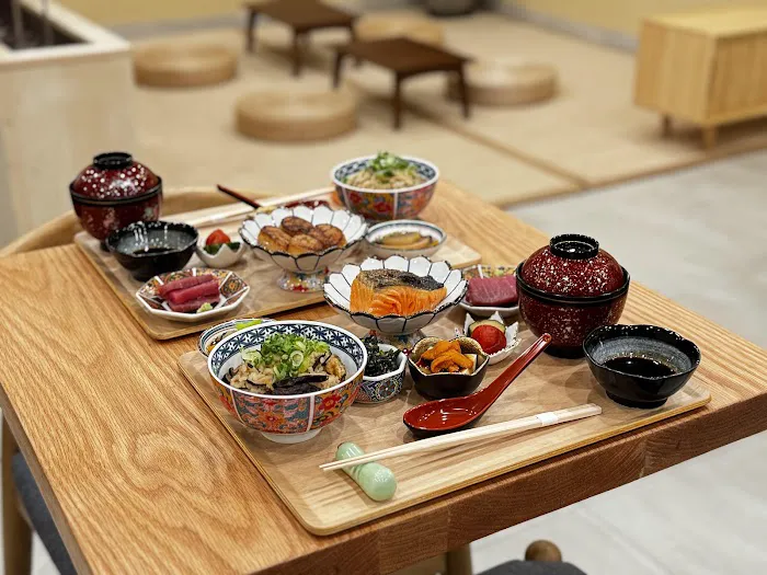 Honzen - Japanese Eatery Picture 1