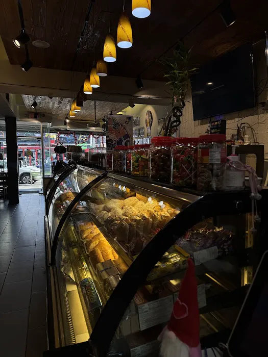 QUE RICO COLOMBIAN RESTAURANT & BAKERY Picture 8