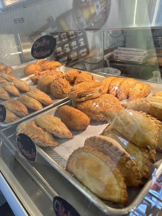 QUE RICO COLOMBIAN RESTAURANT & BAKERY Picture 10