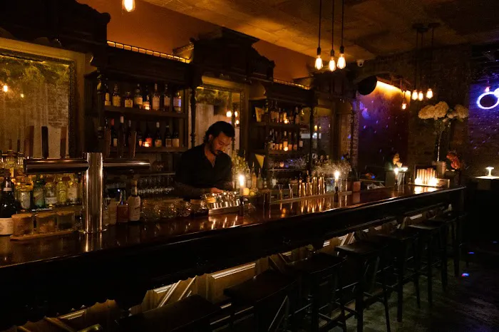 DiWine Natural Wine Bar & Restaurant Picture 3