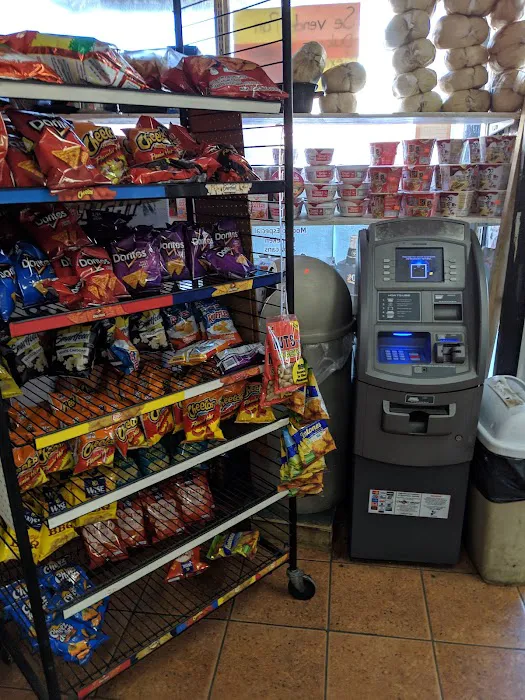 El Kiosko Deli Grocery Picture 4