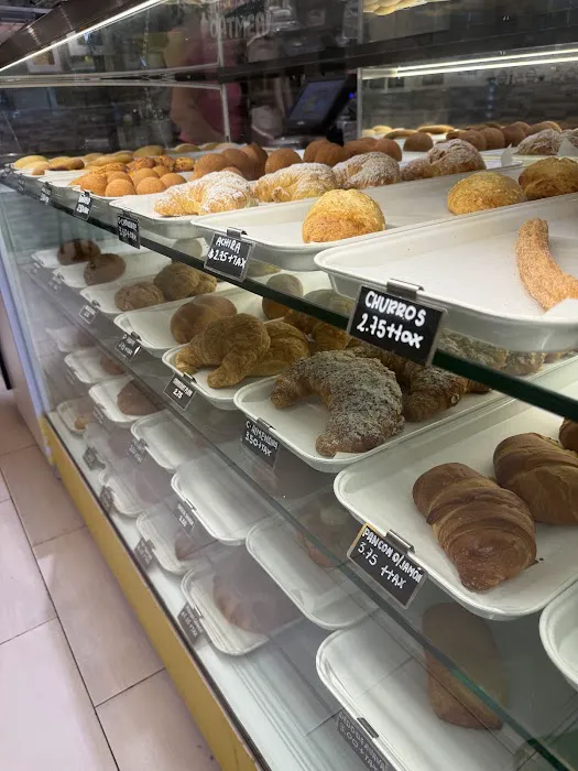 Café de Colombia Bakery II Picture 1