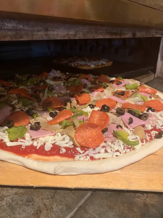 Taste of Italy Pizza Restaurant Picture 5