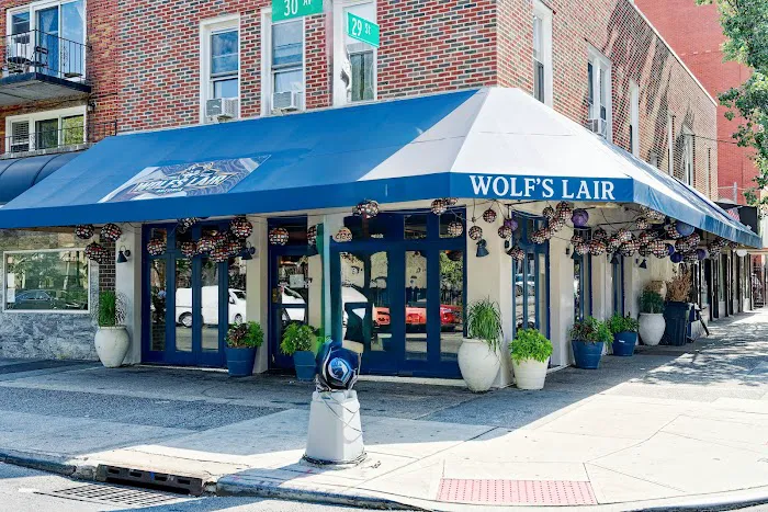 Wolf's Lair Astoria Picture 4