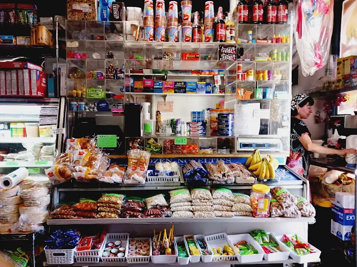 Mary's Grocery And Taqueria Picture 2