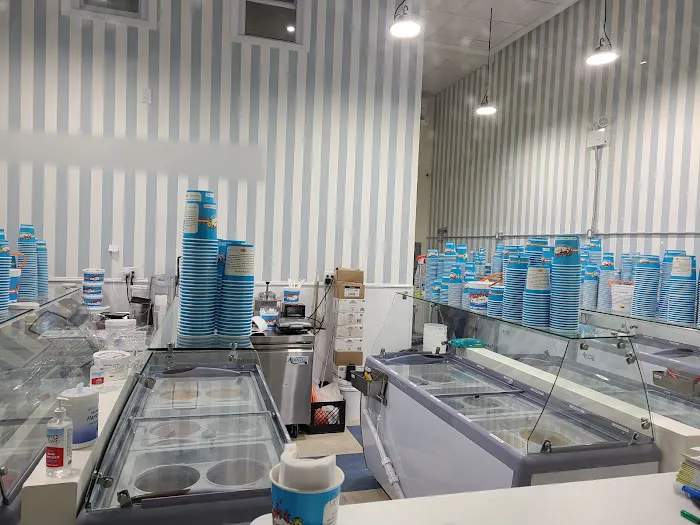 Ralph's Famous Italian Ices of Astoria Picture 2