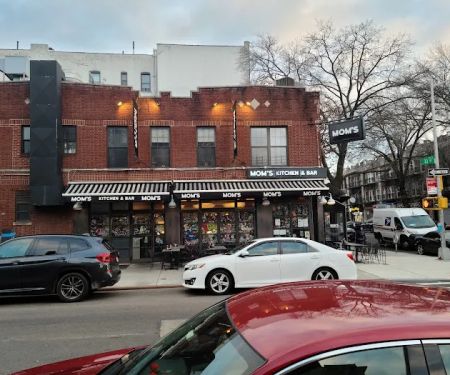 Mom's Kitchen & Bar