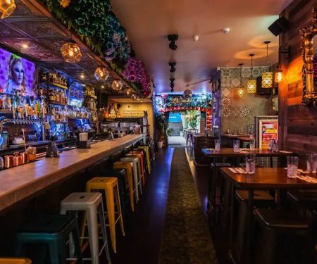 Frescou2019s Grand Cantina