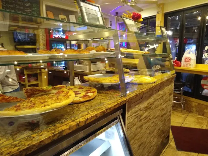 Mela Pizza Picture 4