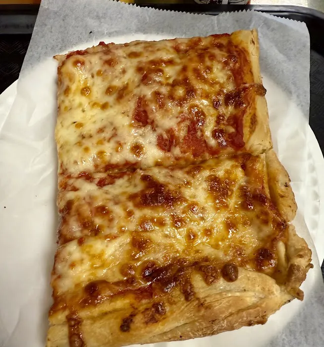 Grand Avenue Pizza Picture 7