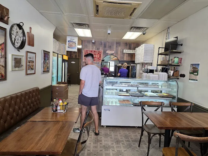 Djerdan Burek Astoria Picture 9