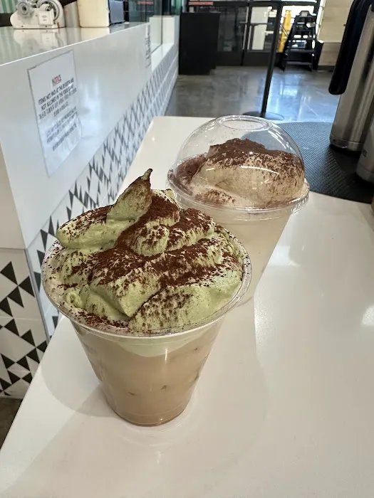 L’Ami Bakery & Cafe Picture 6