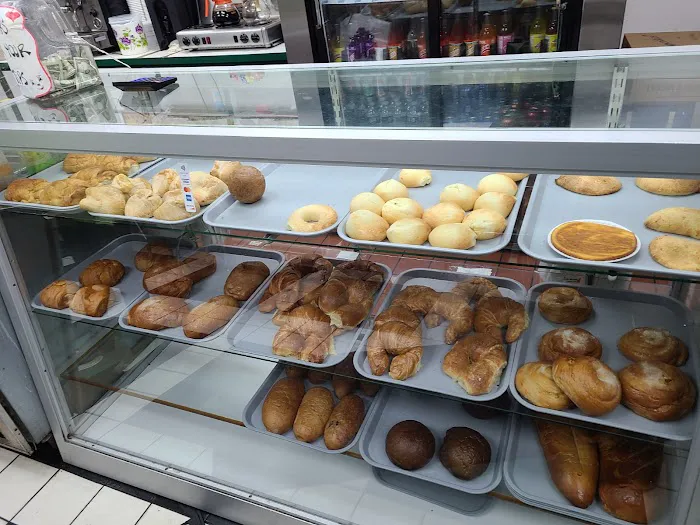 La Sabrosura Bakery Picture 9