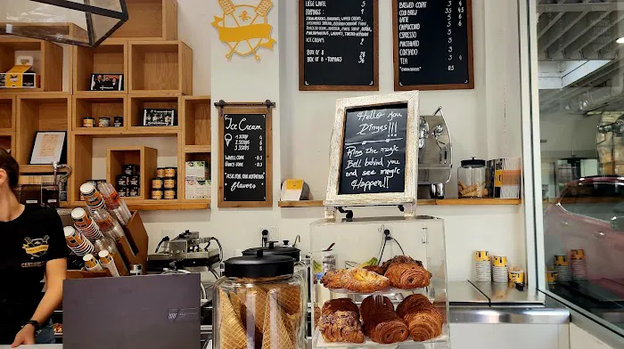 Wafels & Dinges - The Commissary Picture 2