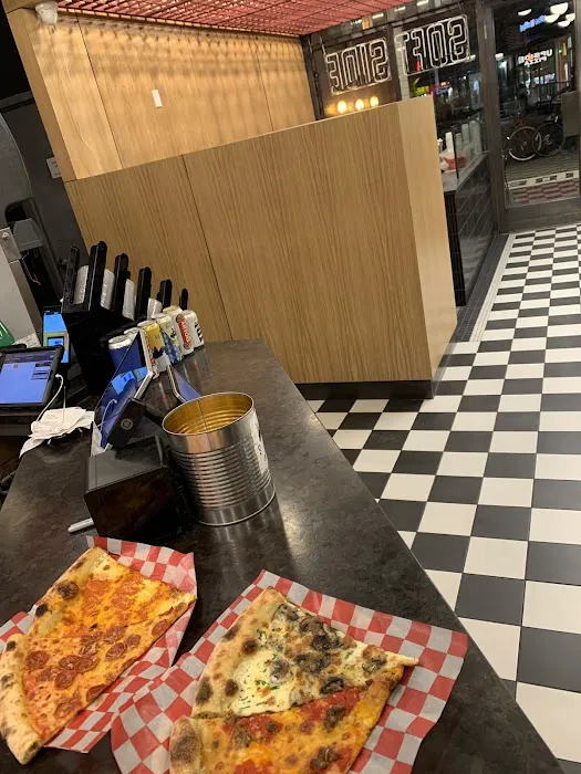 Upside Pizza Picture 8