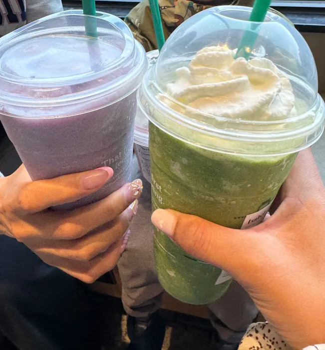Starbucks Picture 4