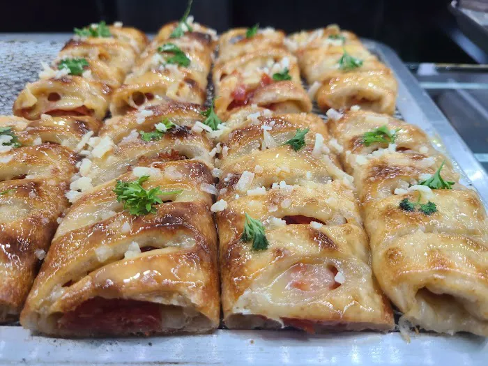 Viva La Pizza Picture 2