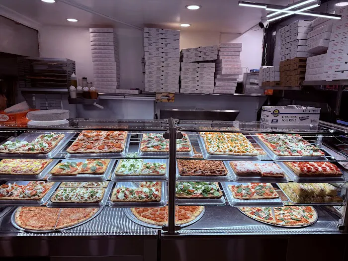 Viva La Pizza Picture 10