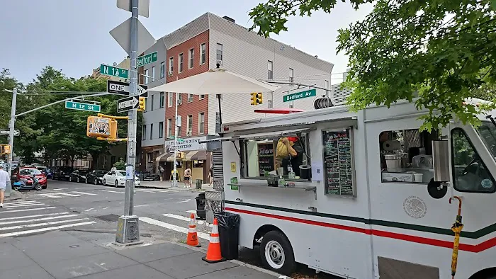 Rey De Reyes Food Truck Picture 3