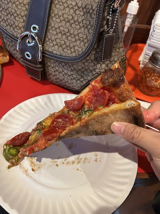 Chrissy’s Pizza Picture 3
