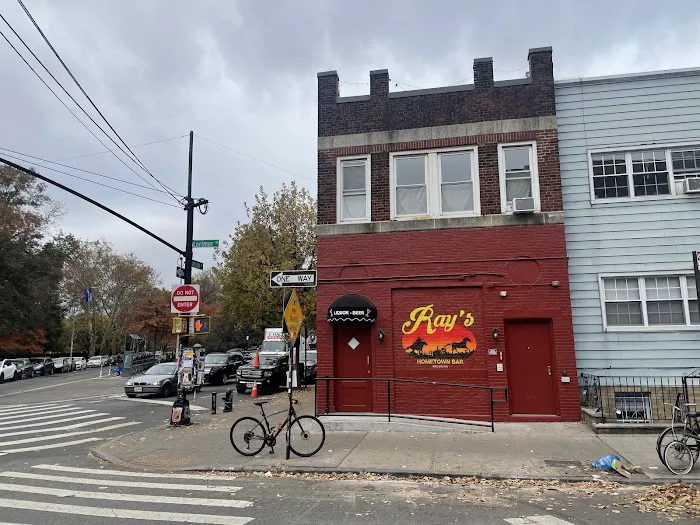 Ray's Hometown Bar Picture 6