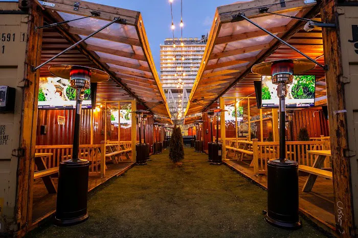 Bk Backyard Bar Picture 7