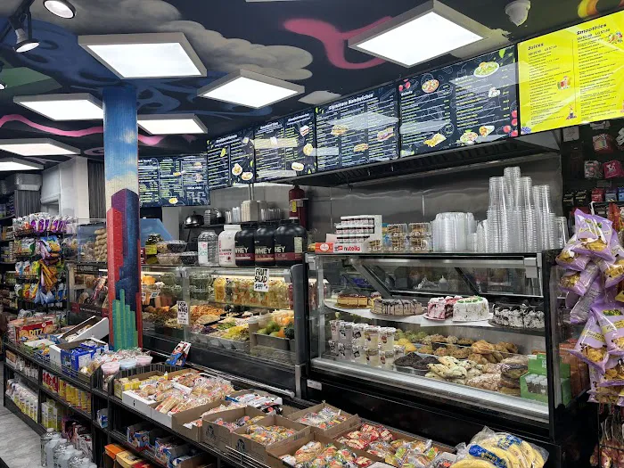 COUSIN DELI GROCERY Picture 9